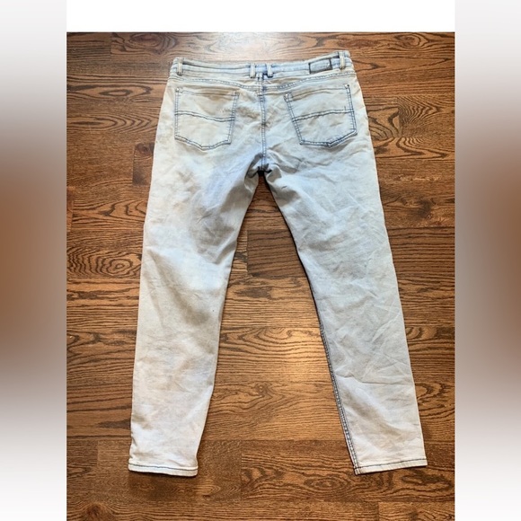 Velero Mens Lightwash Distressed Streetwear Blue Jeans, Size 40x32 - Picture 12 of 12